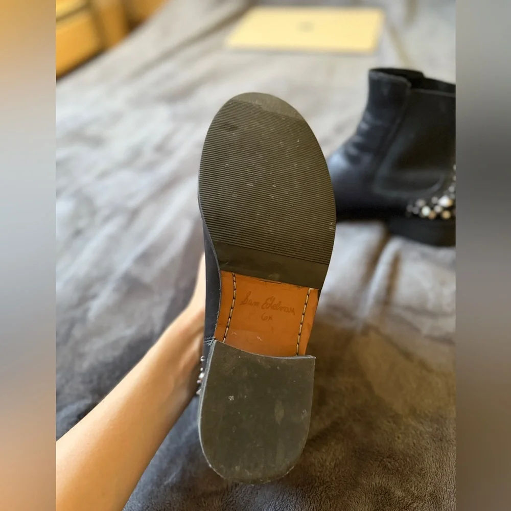 Sam Edelman Studded Chelsea Boots Black Leather Size 6.5 - Picture 3 of 3